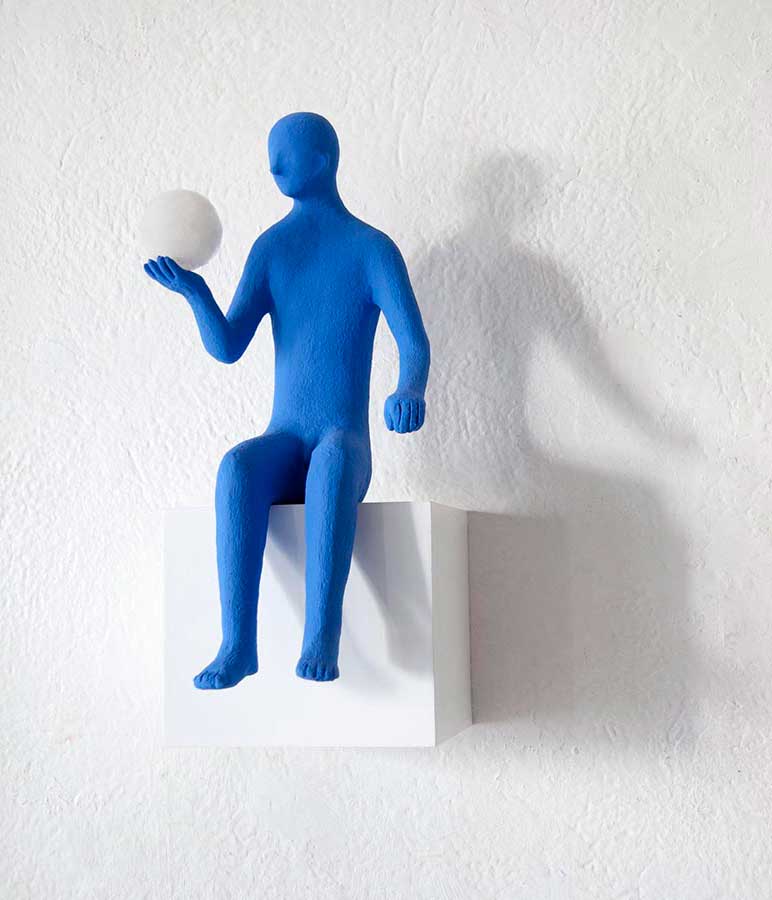 Blue man, title uomo-blu-2007, Sculpture by Kazumasa Mizokami, Blue sculpture looking at a small white sphere