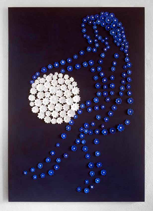 blue sculpture painting "Clear the Moonby" kazumasa mizokami