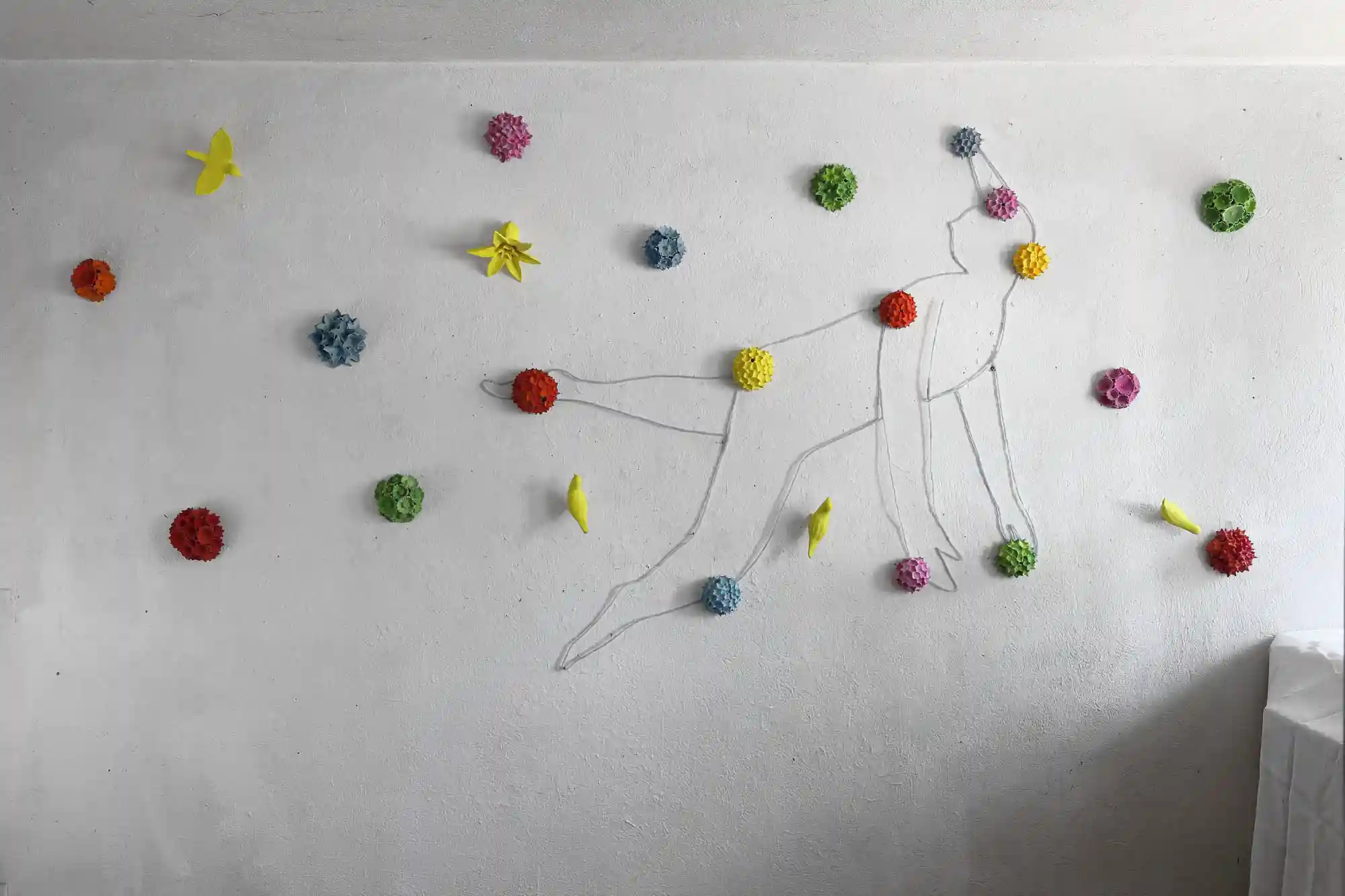 The process of creating a unicorn constellation work at the bottom shows a unicorn figure that the final work disappears and the background is still white